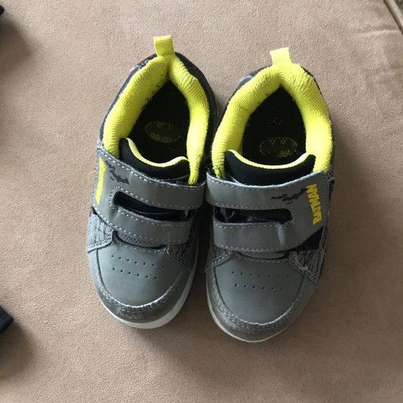 Batman Jacket and Shoes - Picture 2 of 7